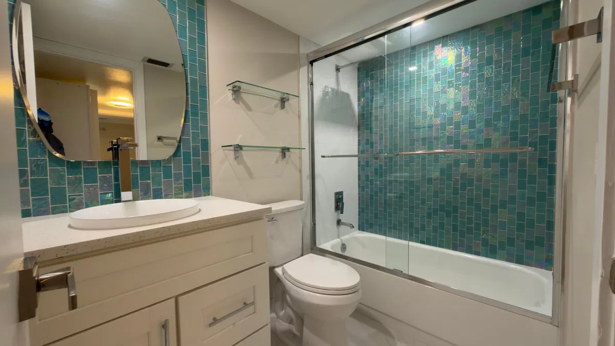  Unit C photo 22