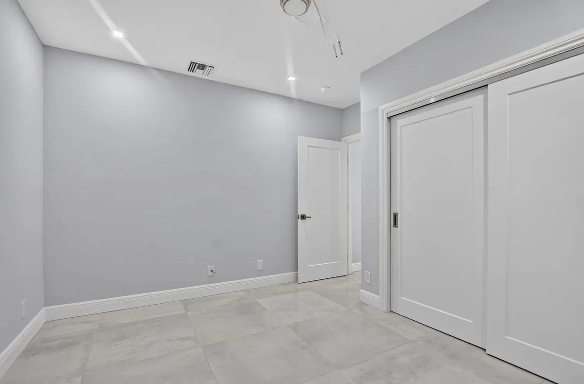  Residence photo 37
