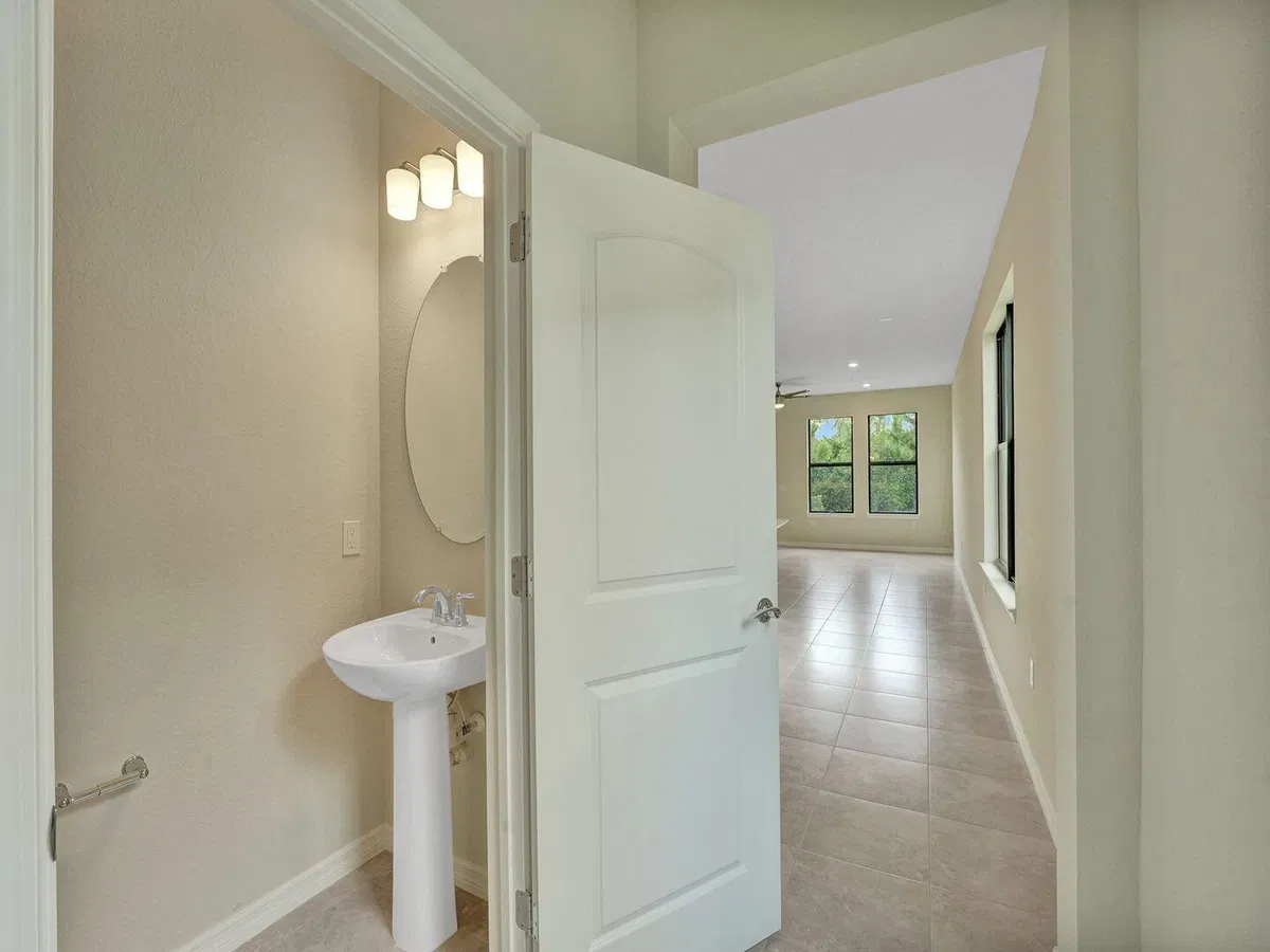  Residence photo 10