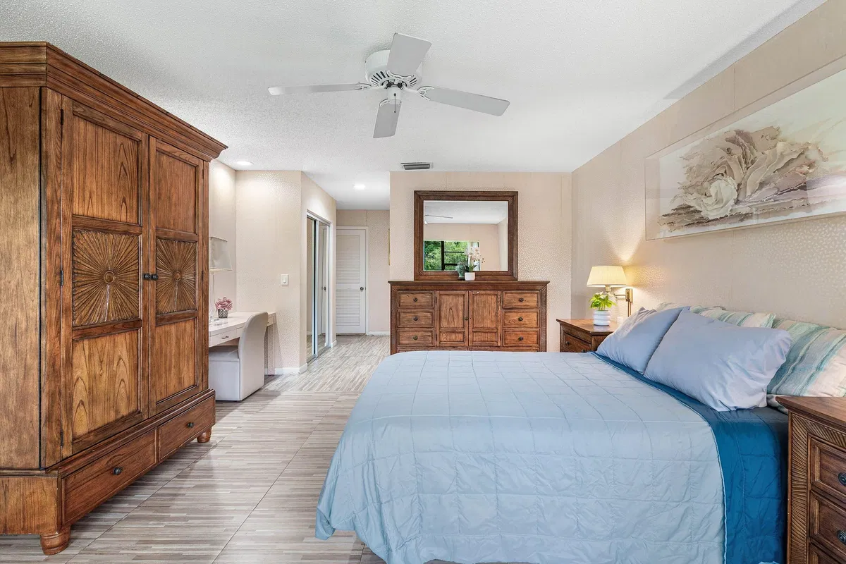 Residence photo 28