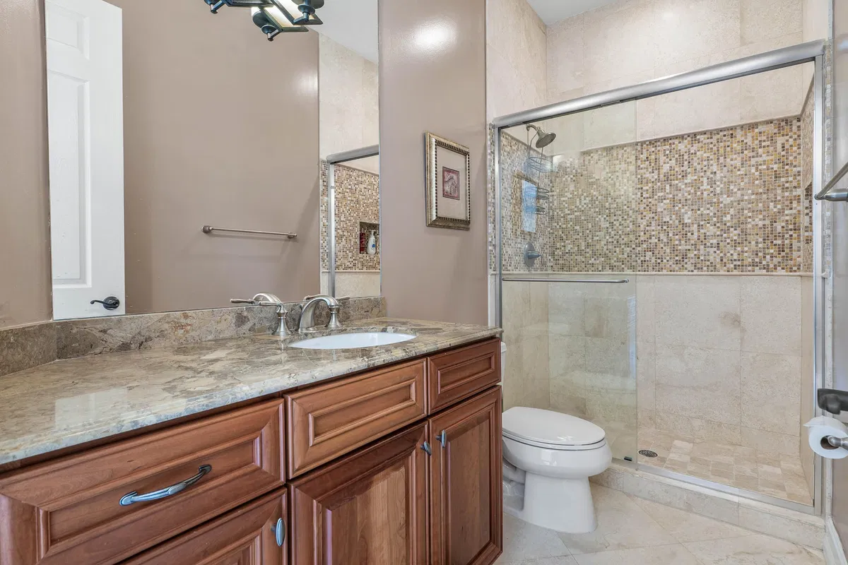  Residence photo 34
