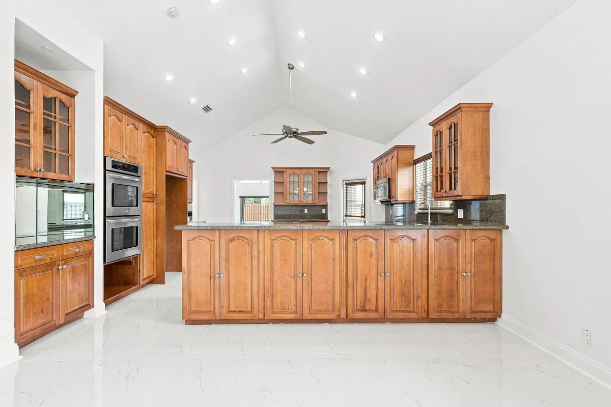  Residence photo 19