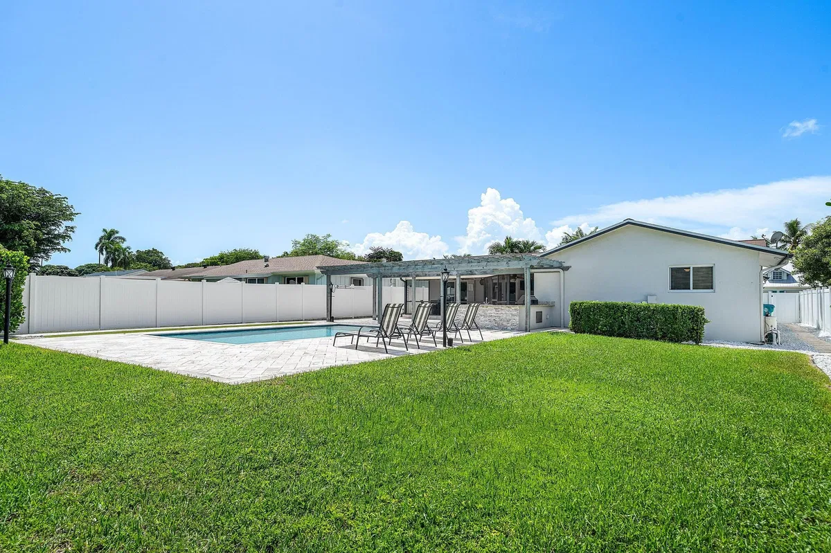  Residence photo 31