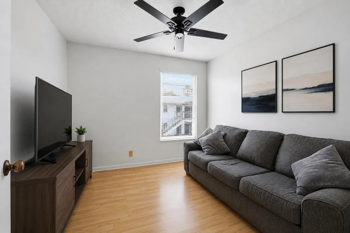  Unit 208 photo 13