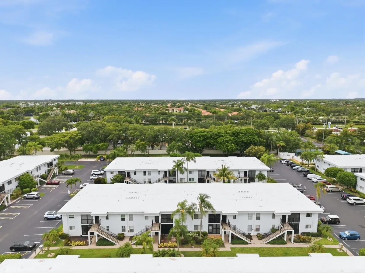  Unit 208 photo 19