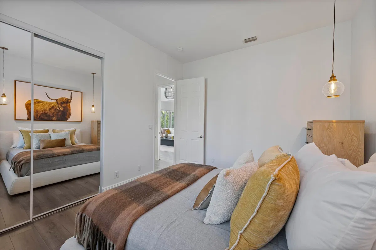 Residence photo 25