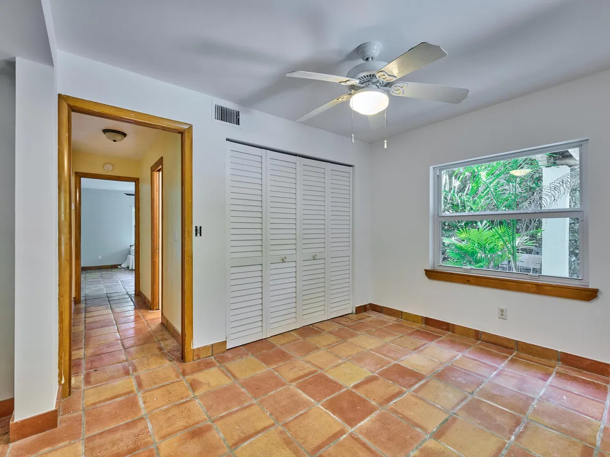  Residence photo 61