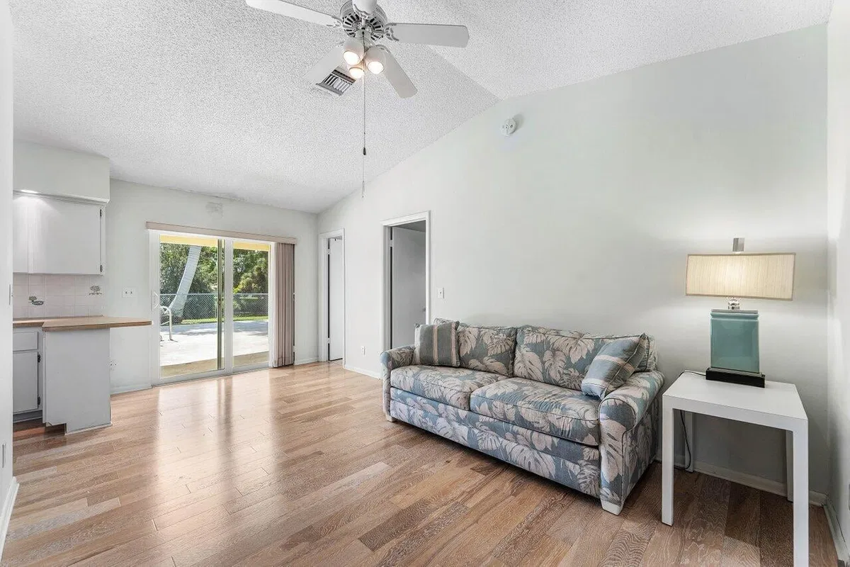 Residence photo 7