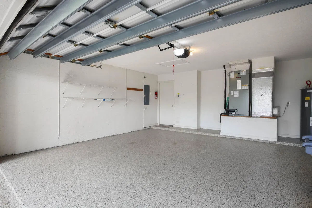 Residence photo 31