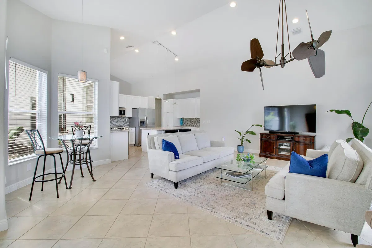 Residence photo 4