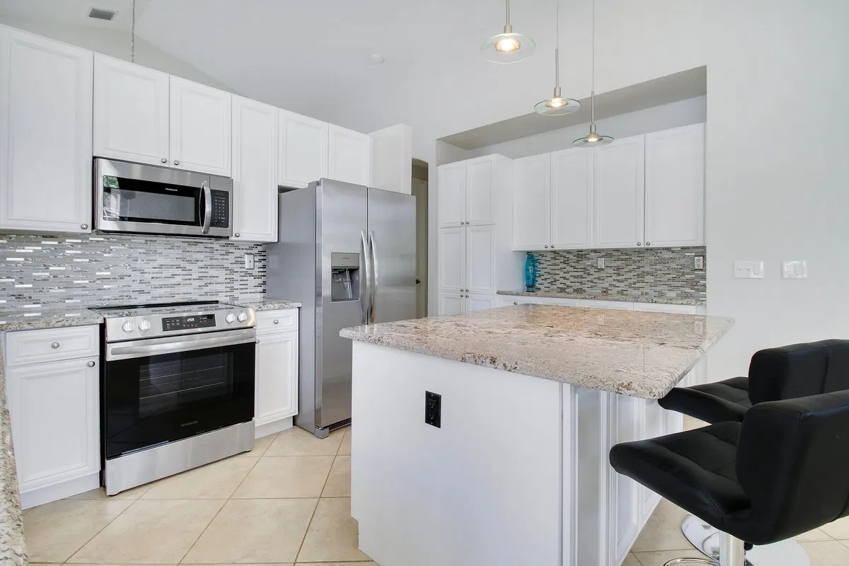 Residence photo 19