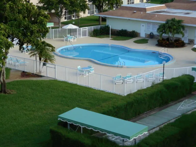 Unit 107 photo 22