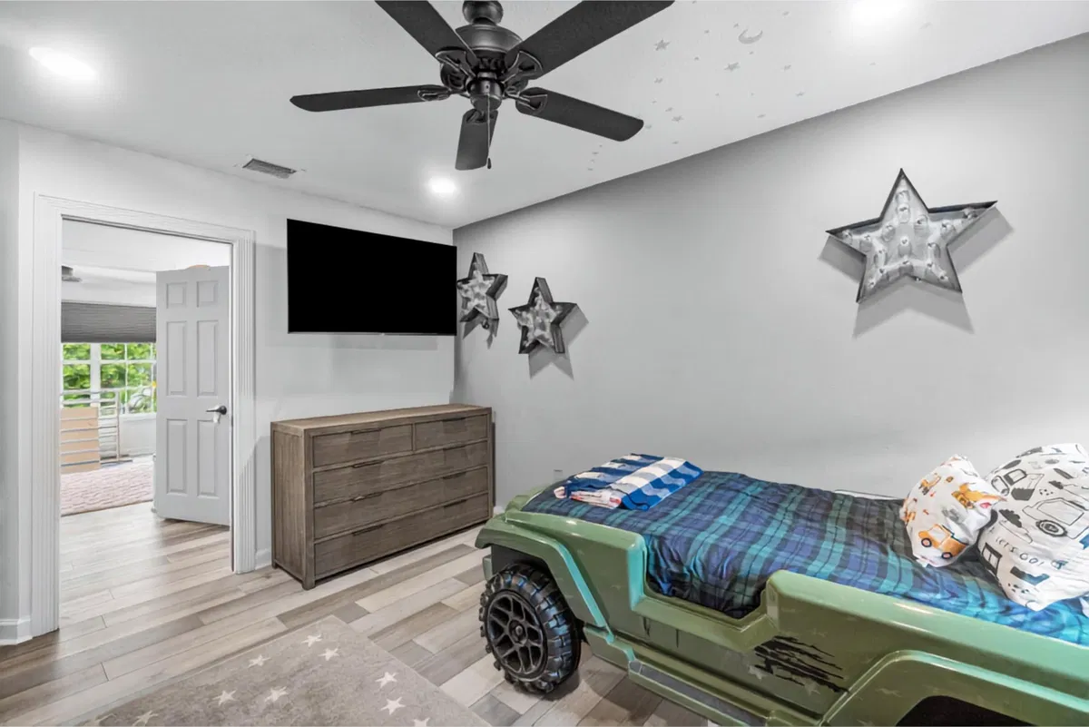 Woodfield Country Club Residence photo 25