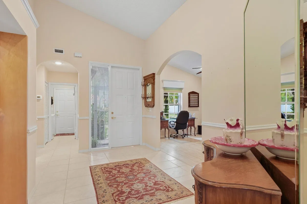 Residence photo 4