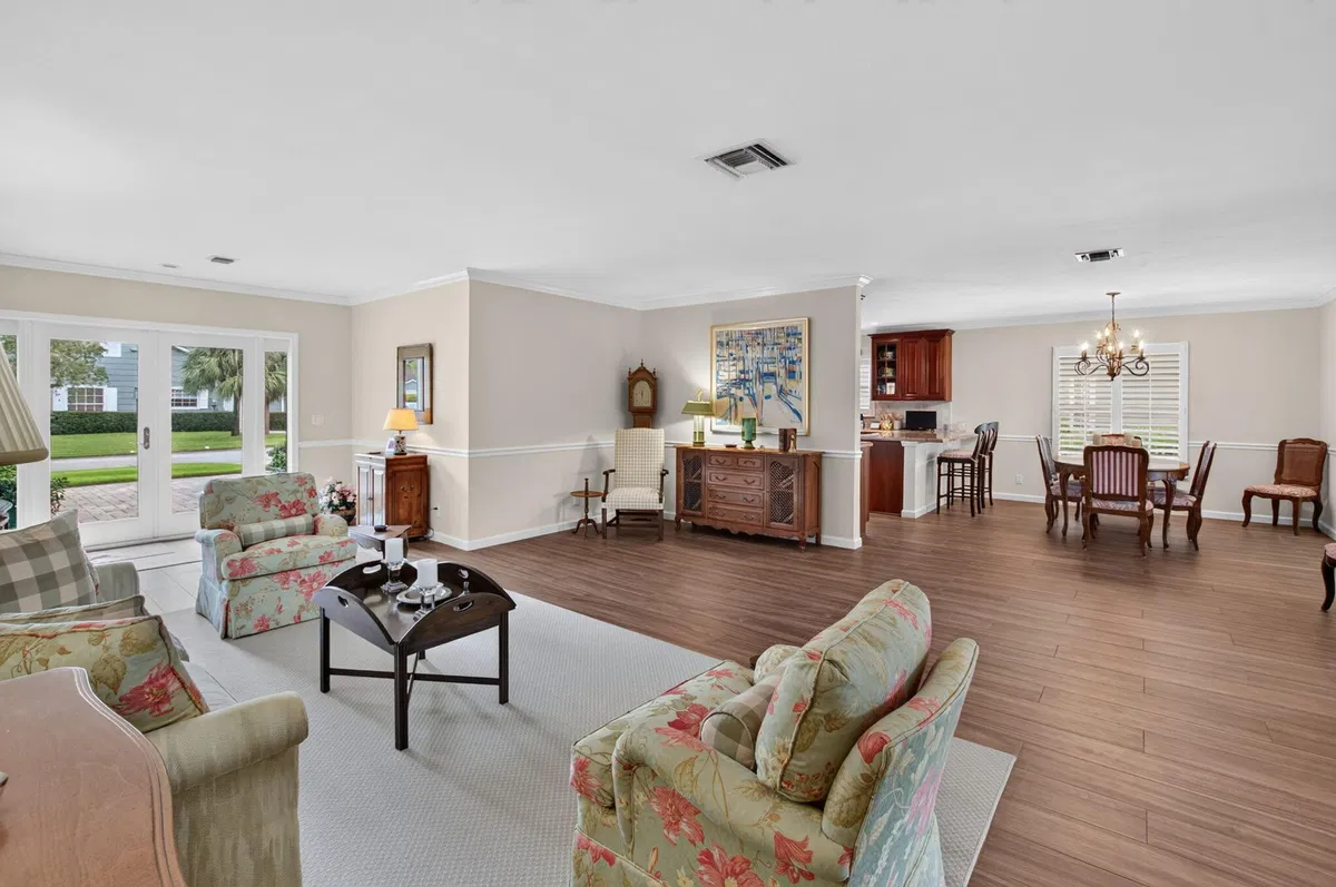 Residence photo 7
