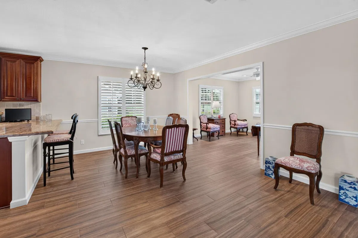 Residence photo 10