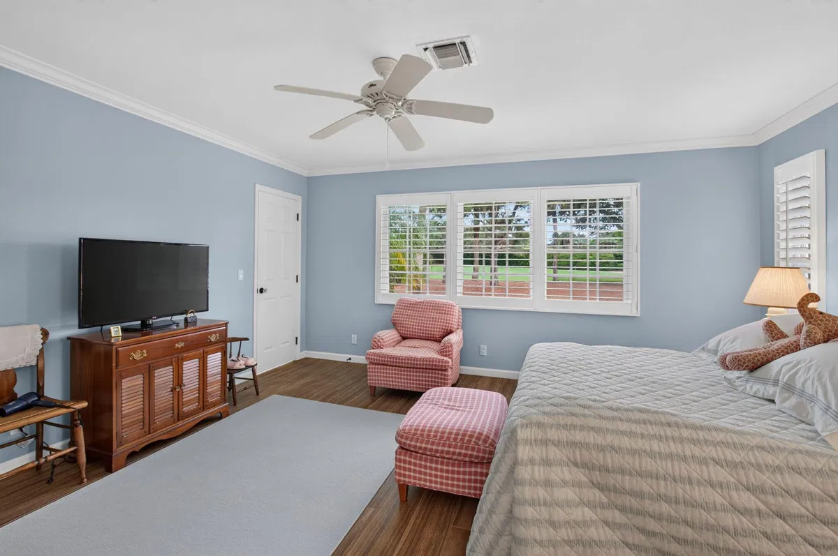 Residence photo 28