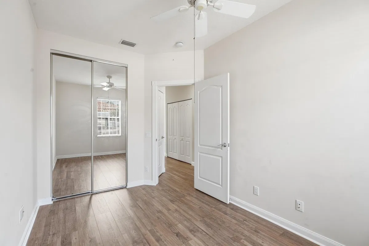 Residence photo 19