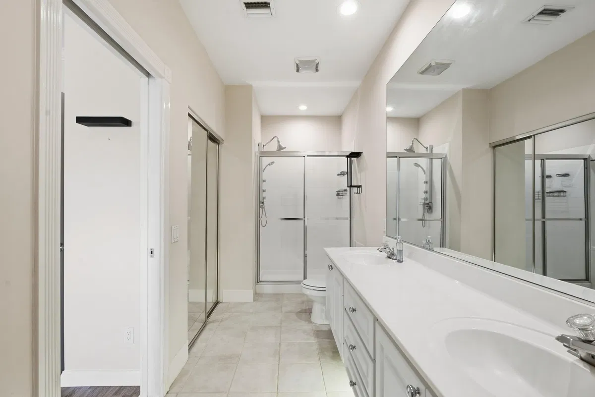 Residence photo 28