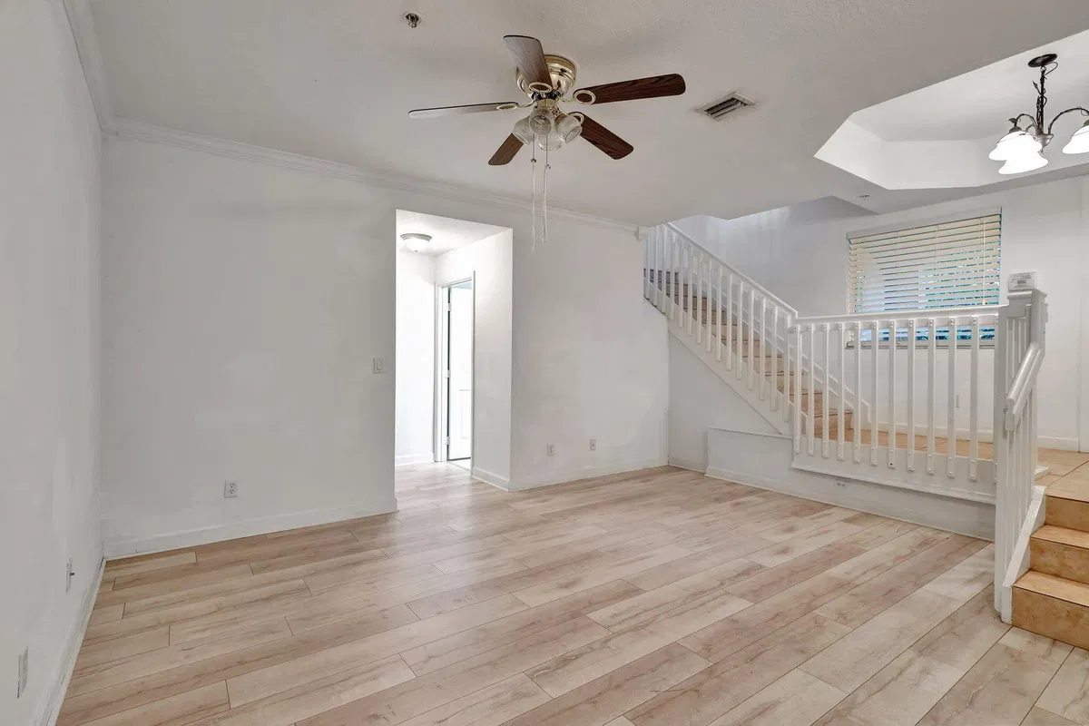 Residence photo 7