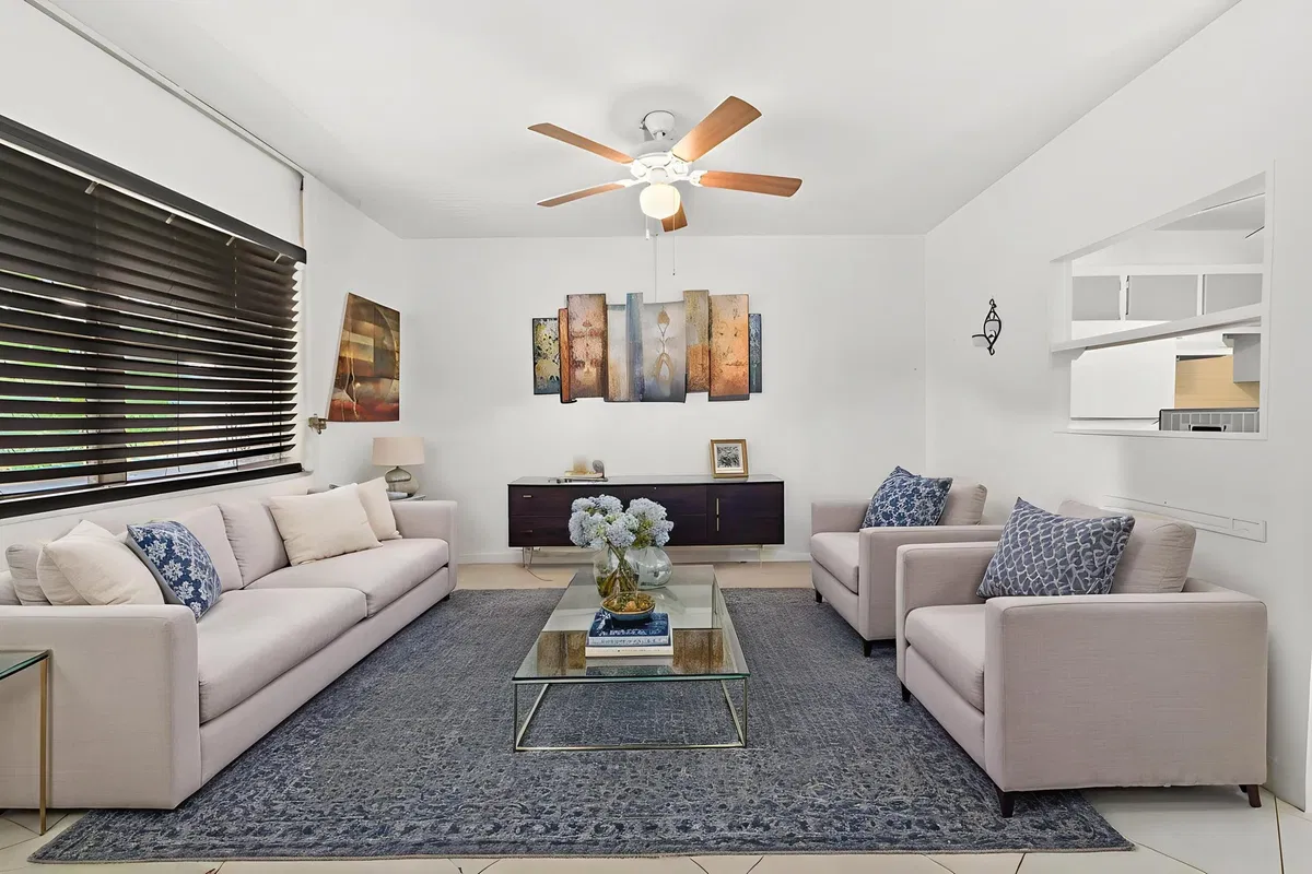 Residence photo 4