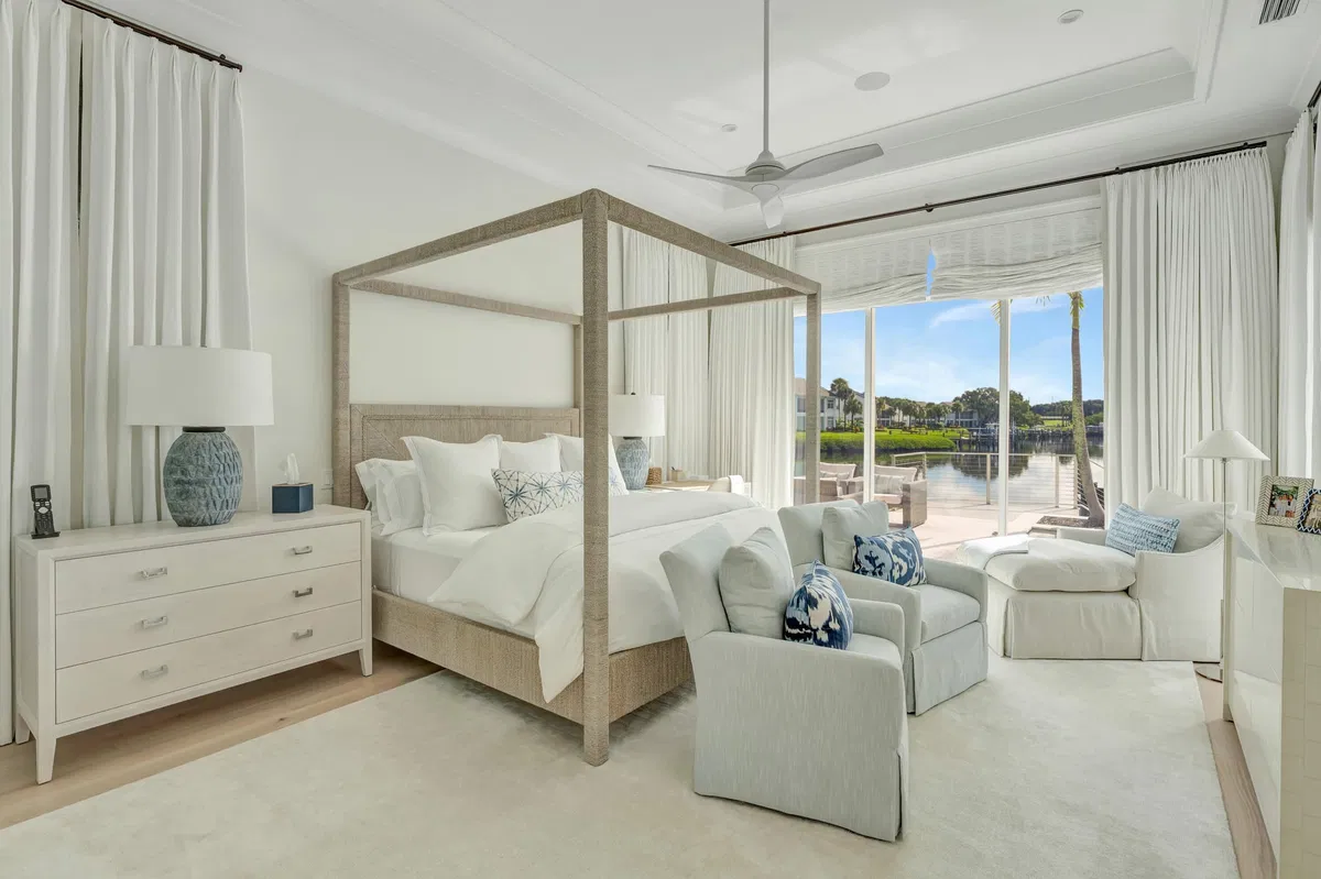Admirals Cove Residence photo 22