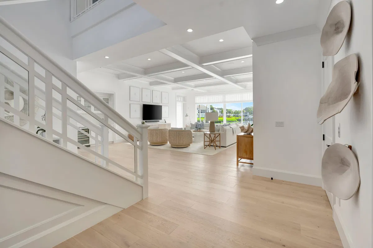 Admirals Cove Residence photo 34
