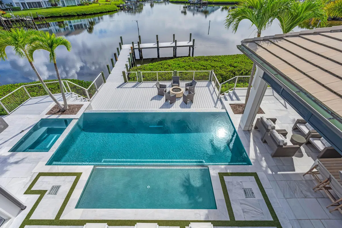 Admirals Cove Residence photo 52