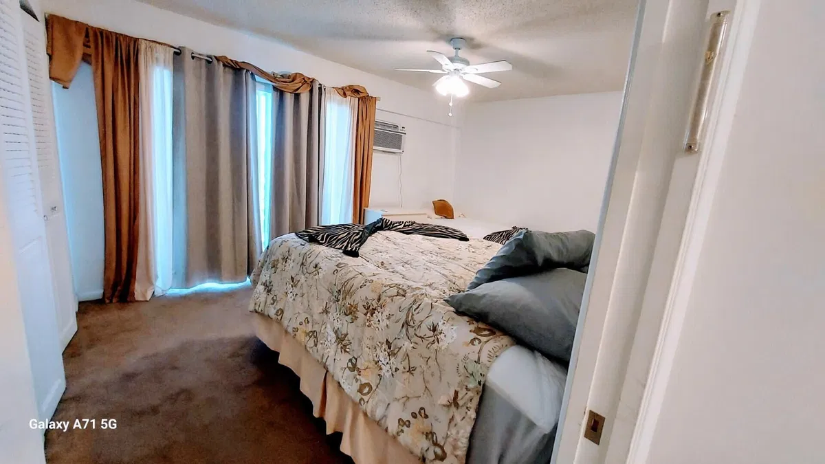 Residence photo 10