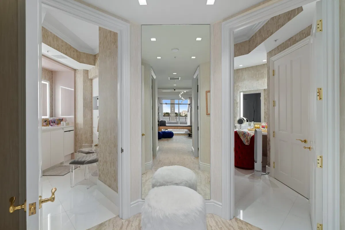 One Watermark Place Unit 204 photo 16