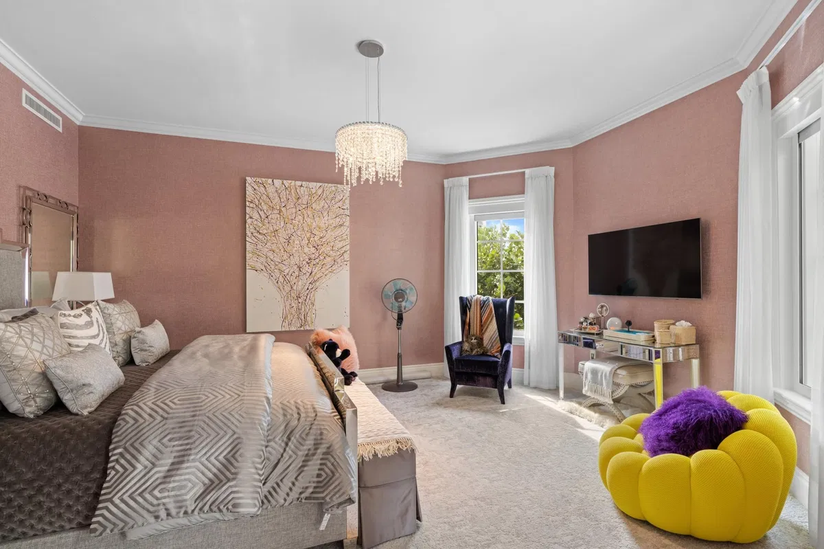 One Watermark Place Unit 204 photo 22