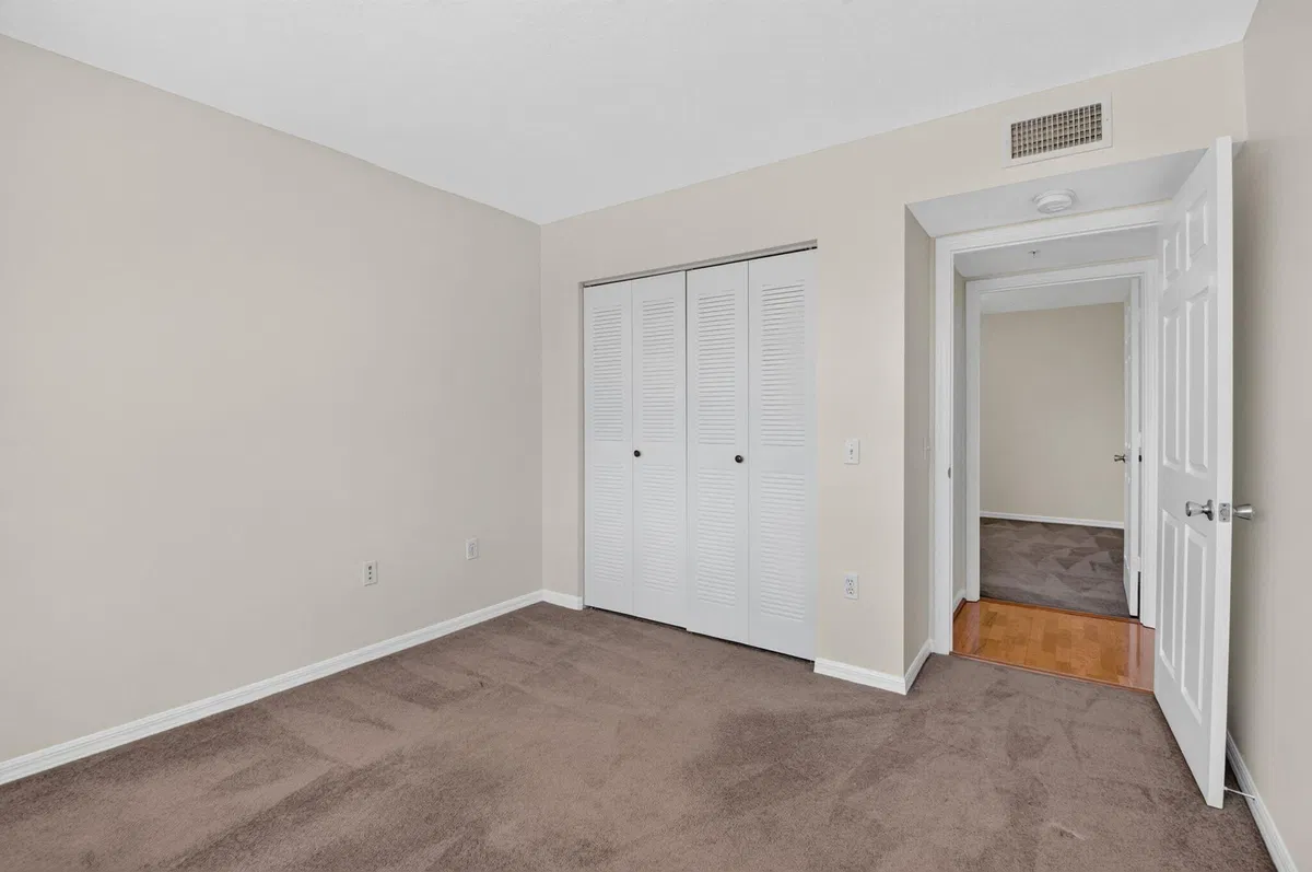 Residence photo 28