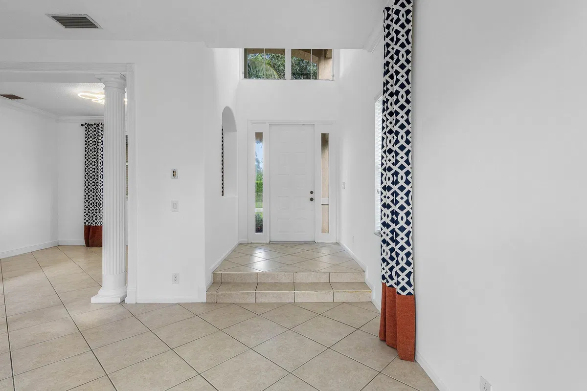 Residence photo 10
