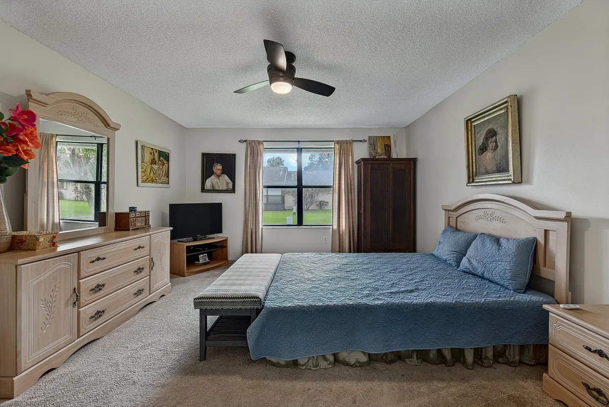 Residence photo 22