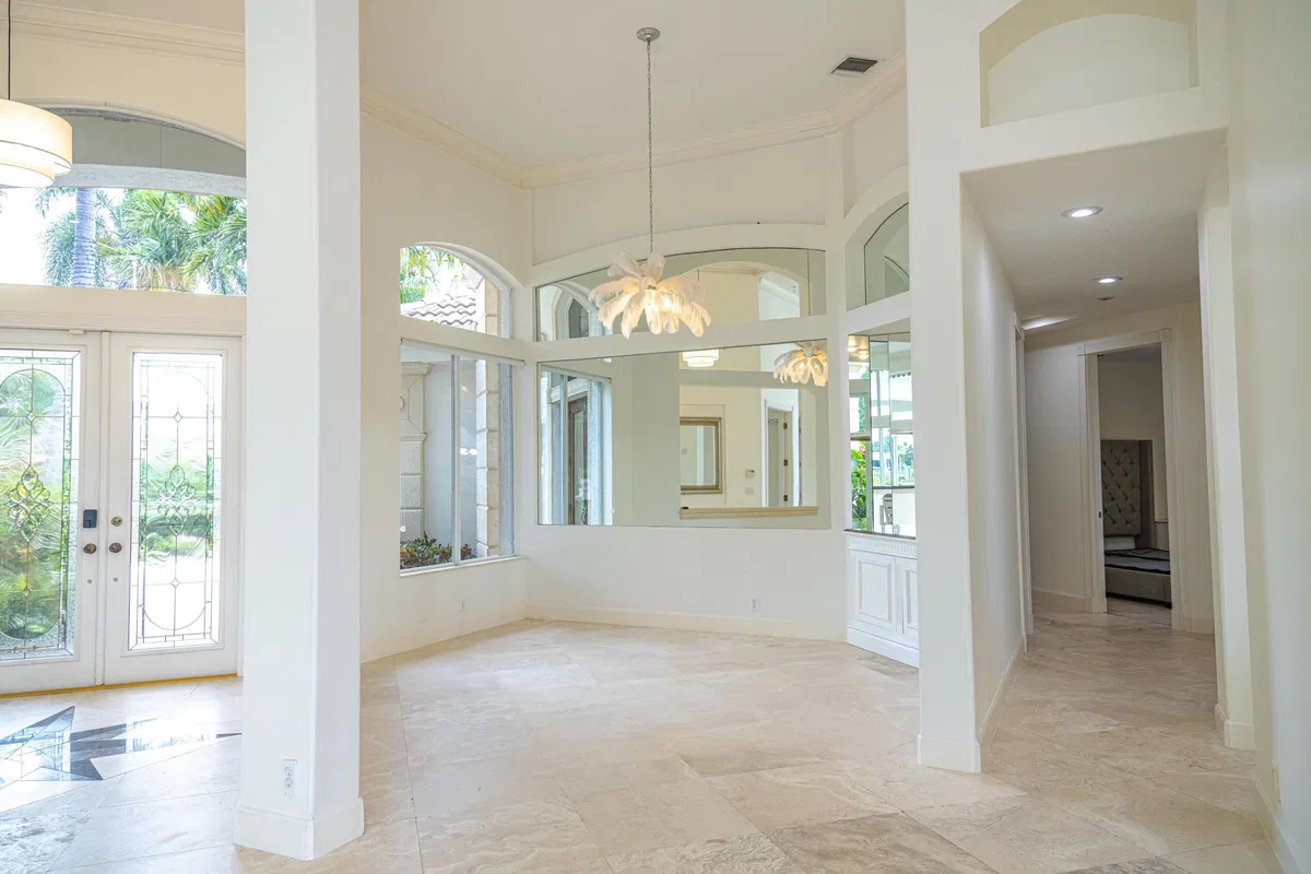 Residence photo 4