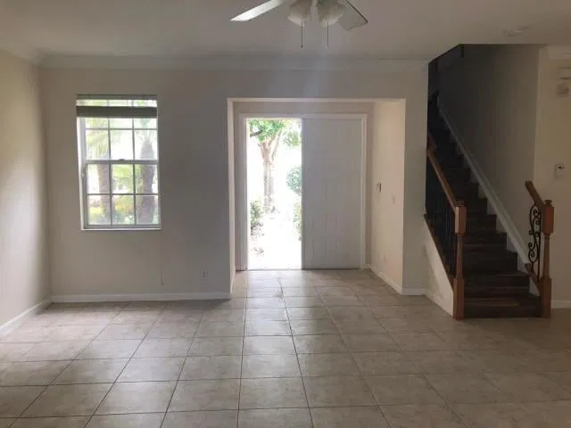 Residence photo 4