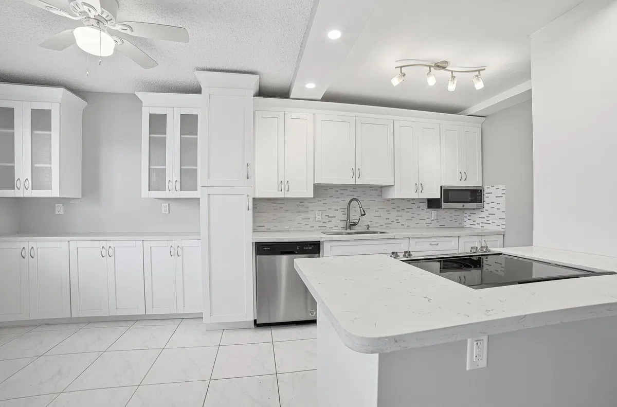 Residence photo 4