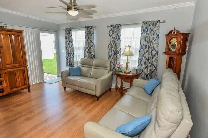  Residence photo 7