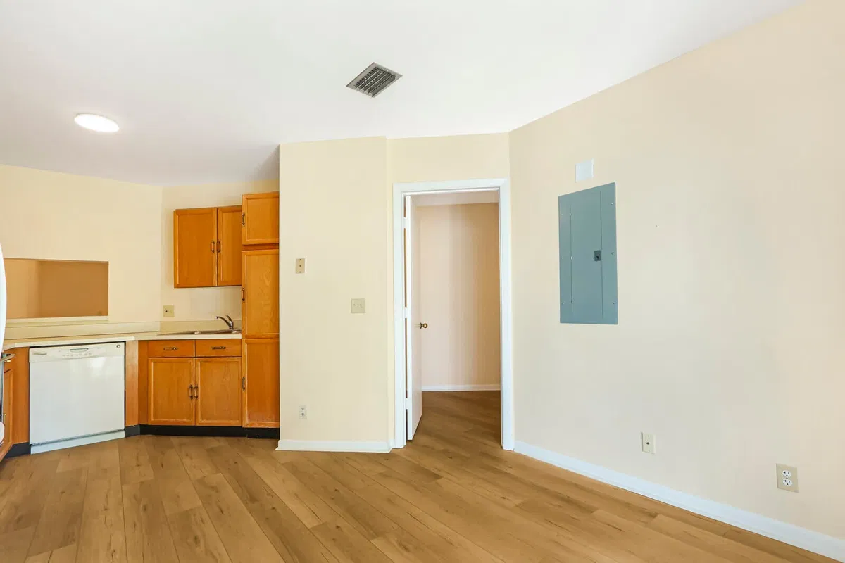 Residence photo 13