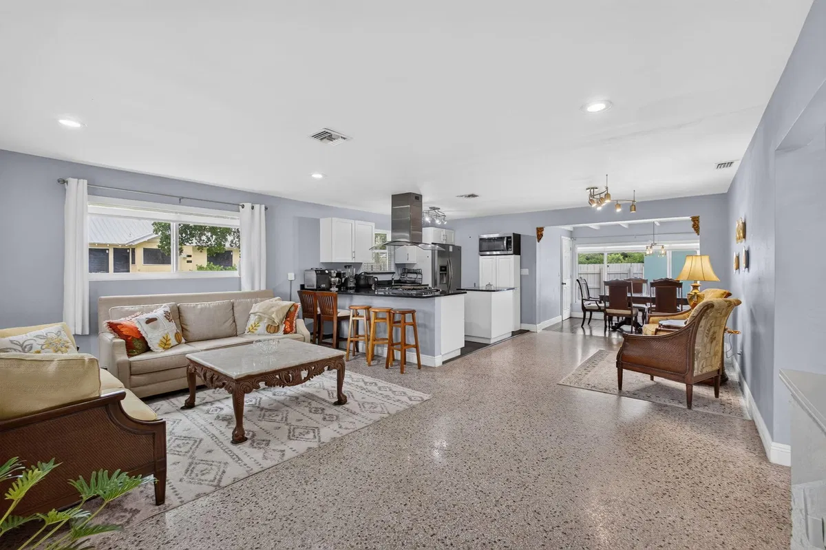 West Palm Beach Residence