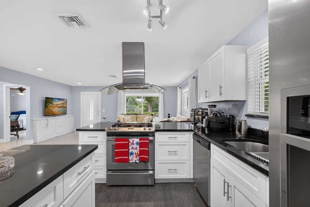 West Palm Beach Residence photo 4