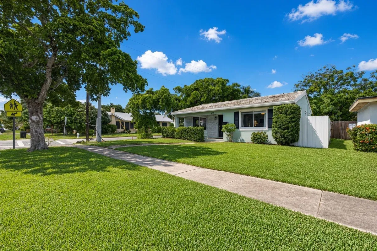 West Palm Beach Residence photo 28