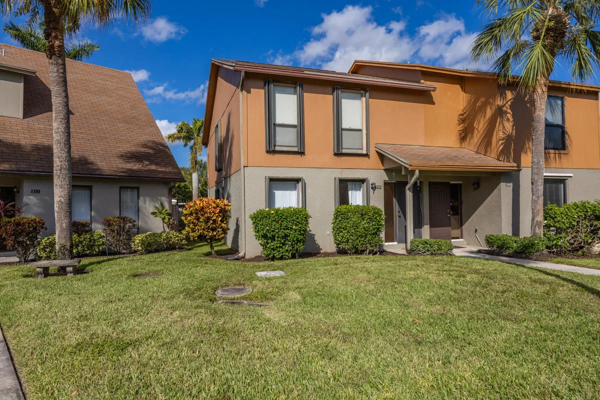 Residence photo 34