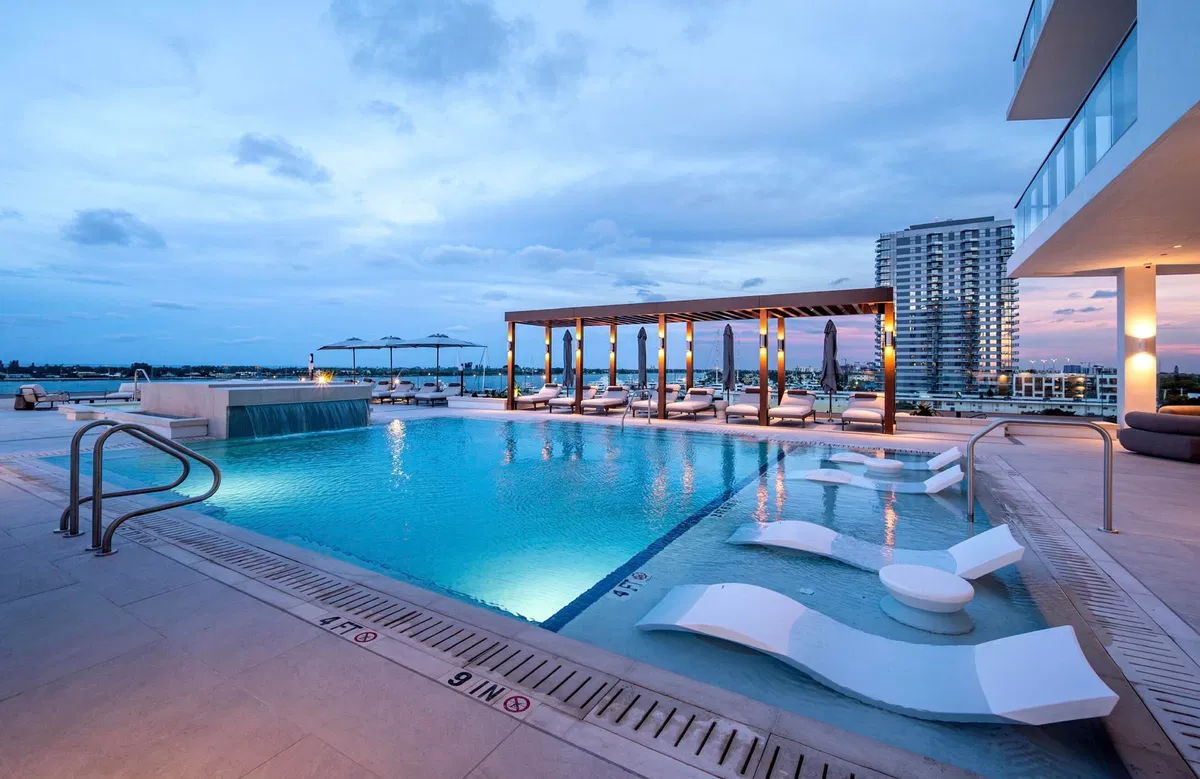 Alba Palm Beach Unit 901 photo 34