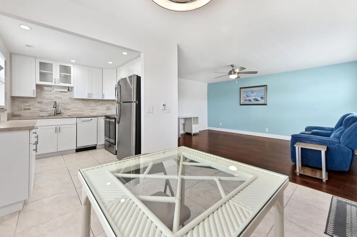  Residence photo 10
