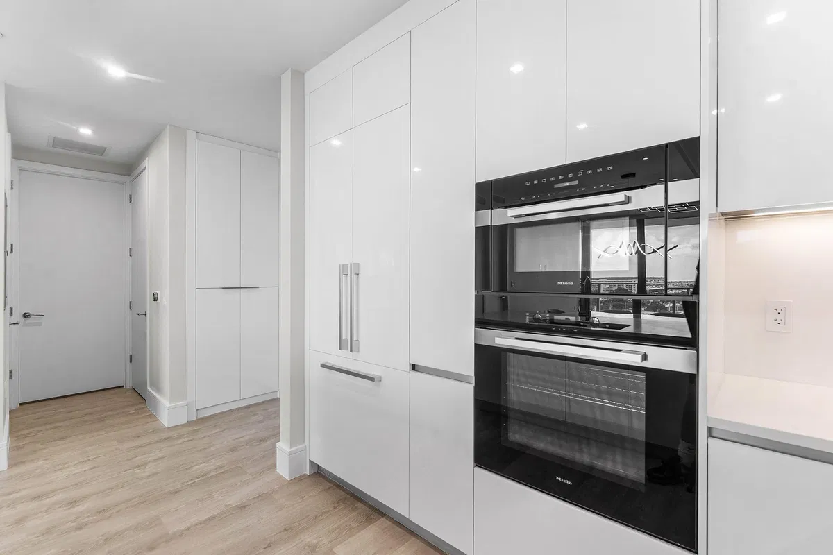 Nautilus 220 Unit 917 photo 10