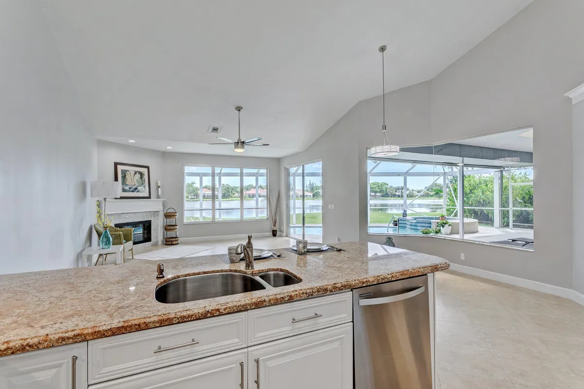 PGA National Palm Beach Gardens Residence photo 13