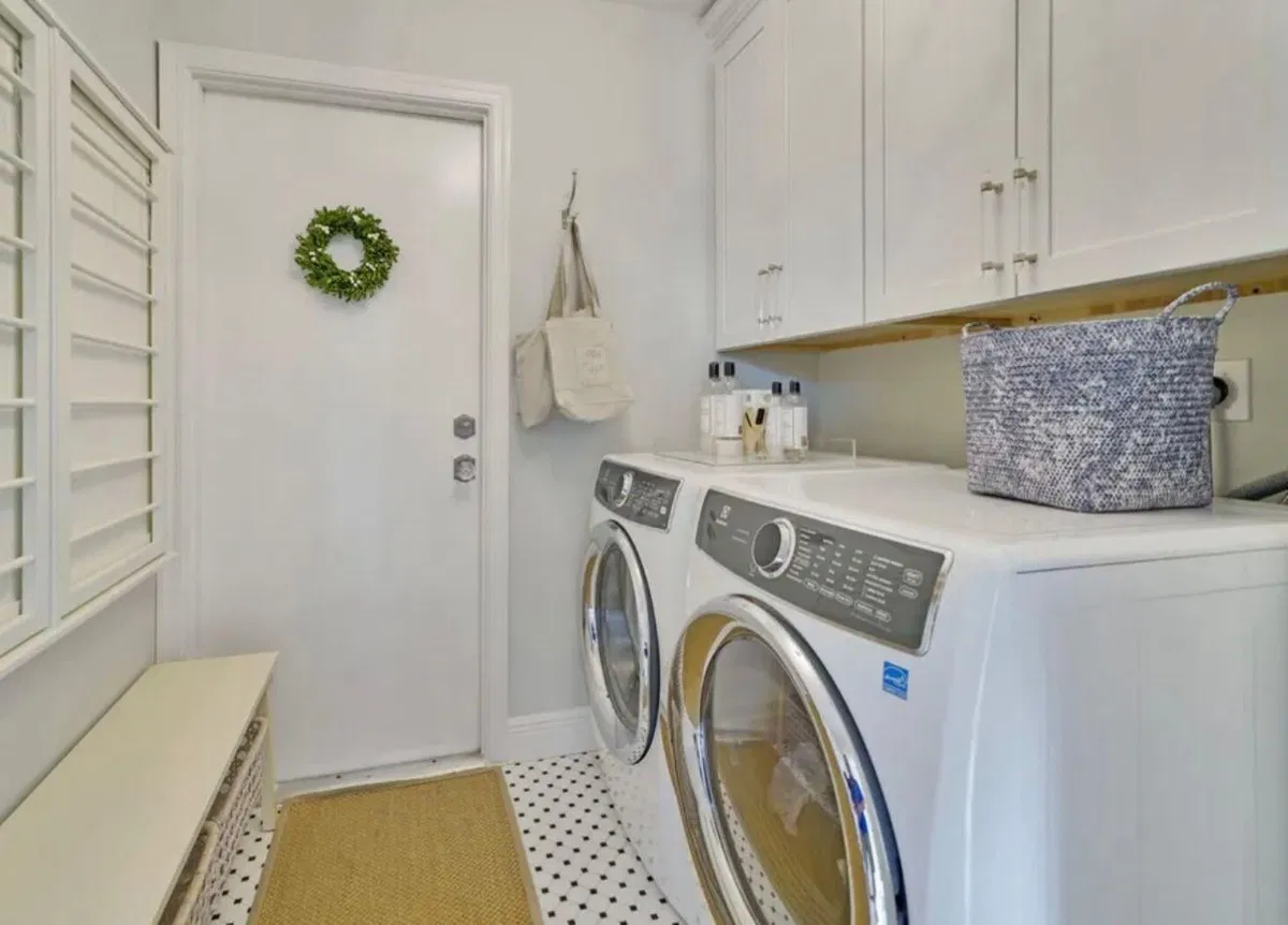 Residence photo 25
