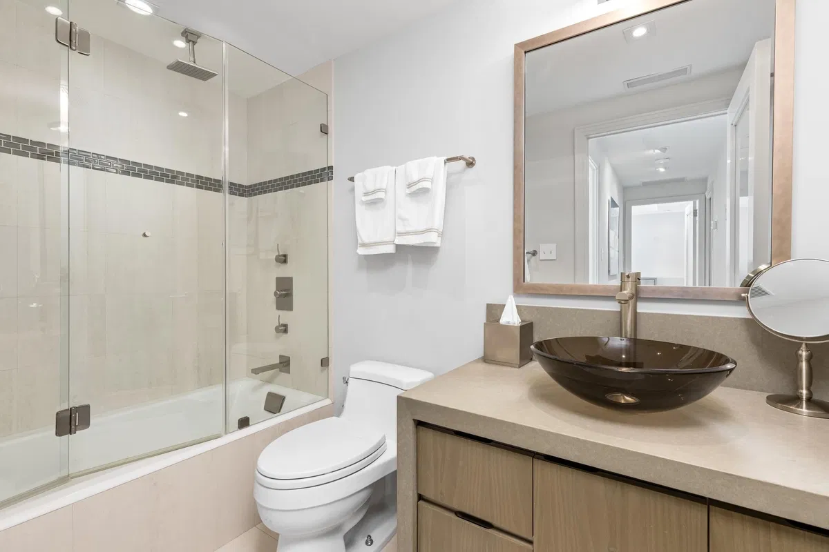 Winthrop House Condos Unit 317 photo 13