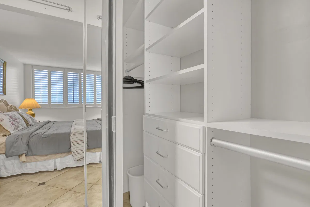 Singer Island Unit 304 photo 13
